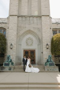 Sophisticated Styled Shoot at Northwestern University's SAE Chapel