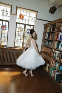 Sophisticated Styled Shoot at Northwestern University's SAE Chapel