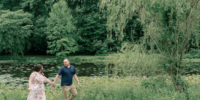 Samantha and Michael's Nature-Filled Engagement Session at Meadowlark Botanical Gardens