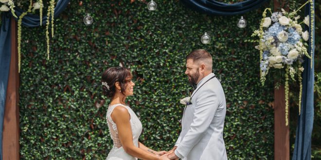 Elegant and Endearing Styled Shoot Wedding in Blue and White Palette