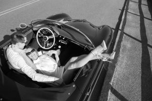Durkin_Ambroziak_Newlyred Photo + Film_IMG_8713_low Coastal Engagement with Vintage Speedster & Editorial Edge