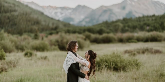 Bella and Gabe's Micro Wedding in the Mountains of the Maroon Bells