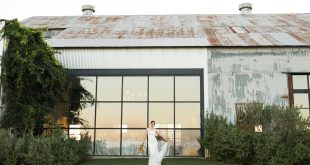 Modern, Elegant and Romantic Spring Wedding Styled Shoot at The Gin