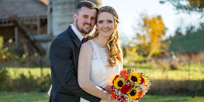 Yellow Barn fall wedding