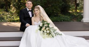 Angel and Tom's Classical and Romantic Wedding at the Haley Mansion